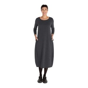 Cut Loose Three Fourth Sleeve Cocoon Tulip Hem Lagenlook Dress